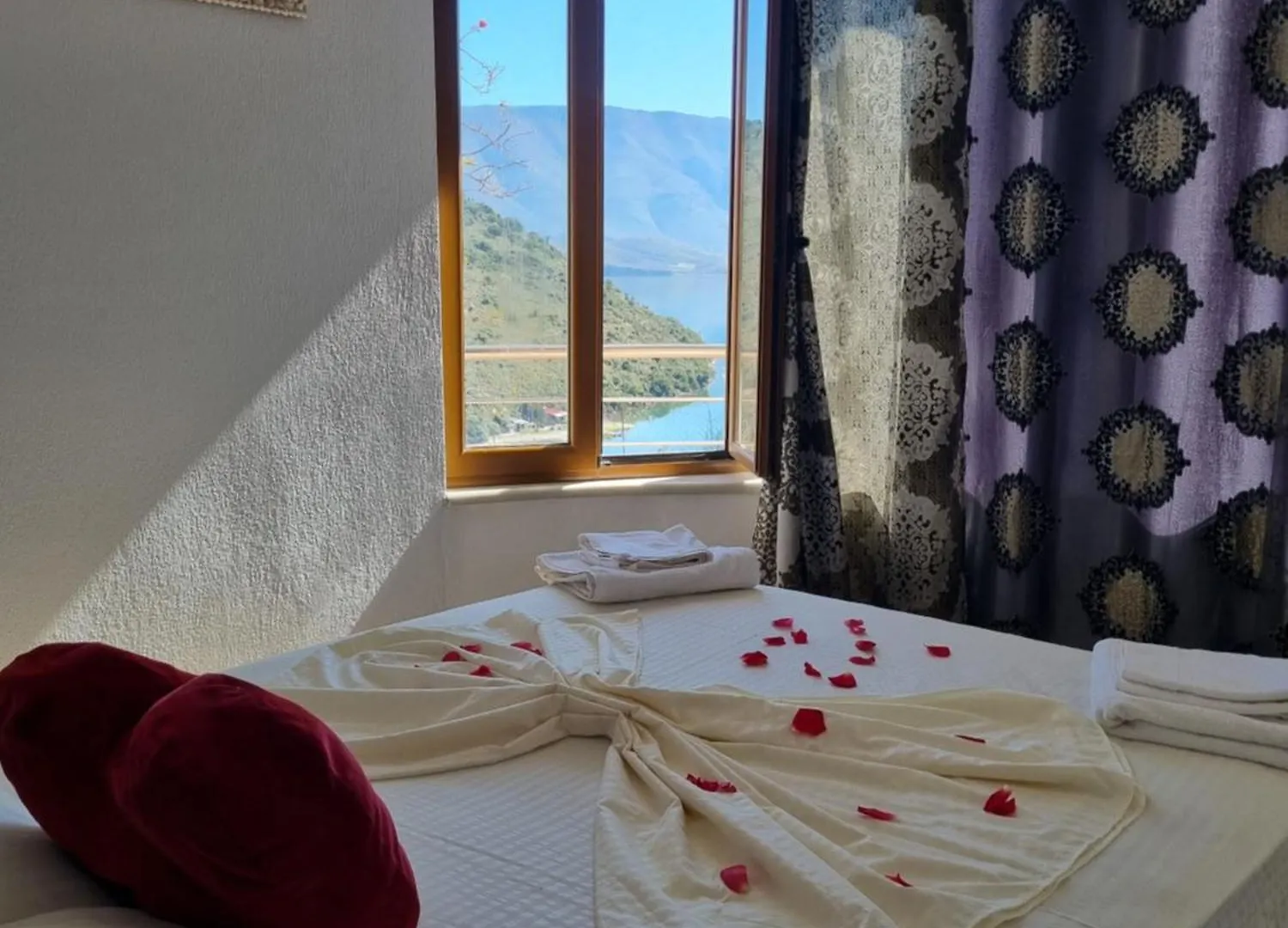 Apartment Besnik Brahimi קסאמיל